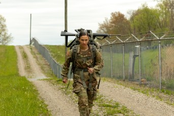 Iowa, Minnesota Guardsmen Win Regional Best Warrior Title