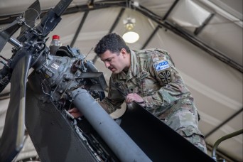 Aviation mechanics ensure KFOR helicopters keep flying