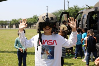 Arnn students’ STEM event includes visit from Black Hawk helicopter